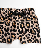Relaxed Fit Shorts in Ava (Leopard)