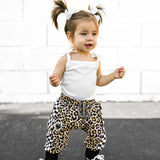 Basic Jogger in Ava (Leopard)