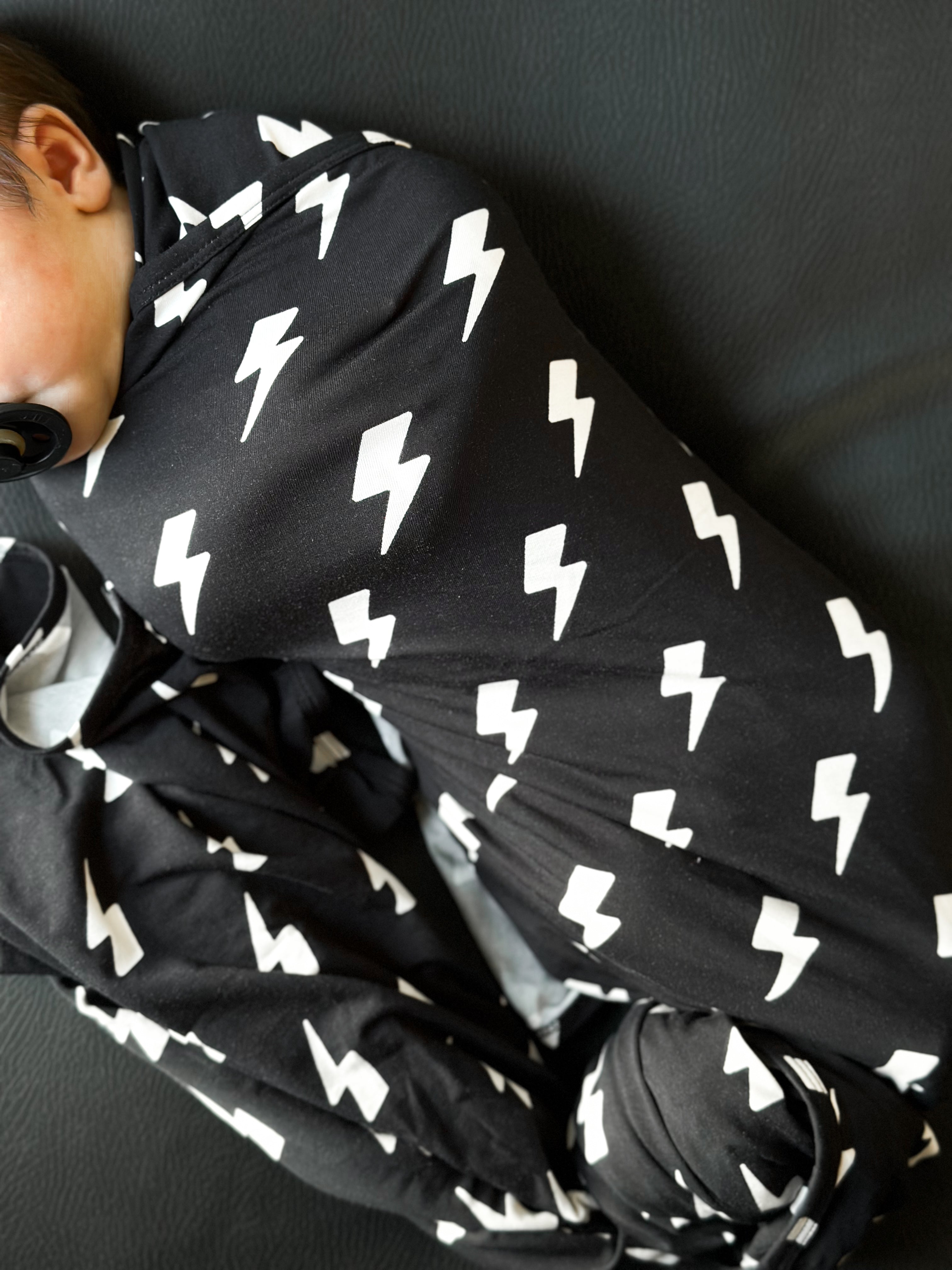 Bamboo Stretch Swaddle in Jagger