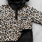 Pullover Windbreaker in Ava (Leopard)