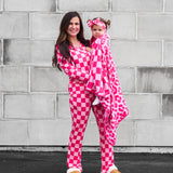 Organic Muslin Quilt in Bubble Gum Checkered x Bubble Gum Leopard