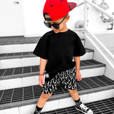 Relaxed Fit Shorts in Fuego