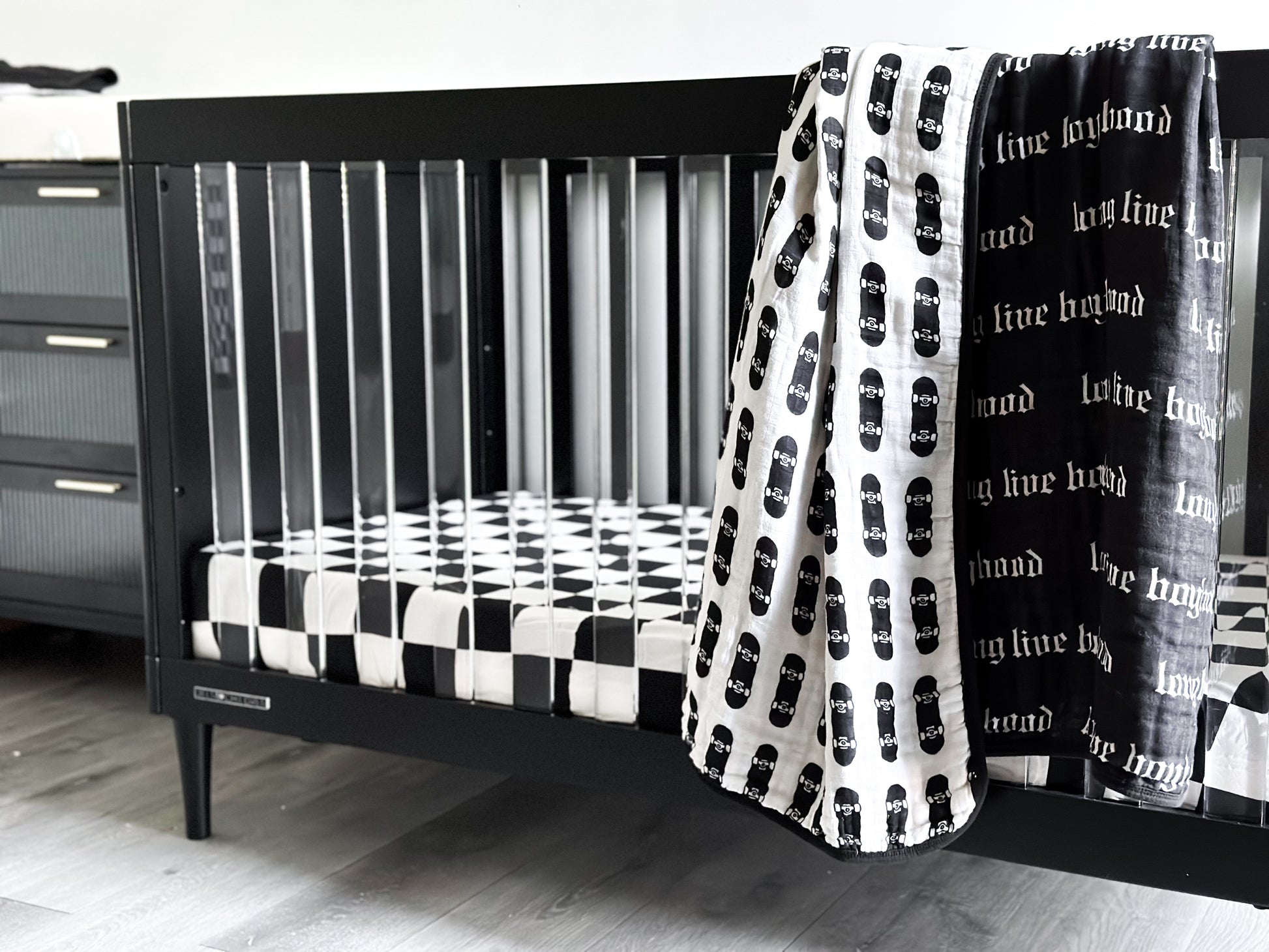 Bamboo Crib Sheet in Venice