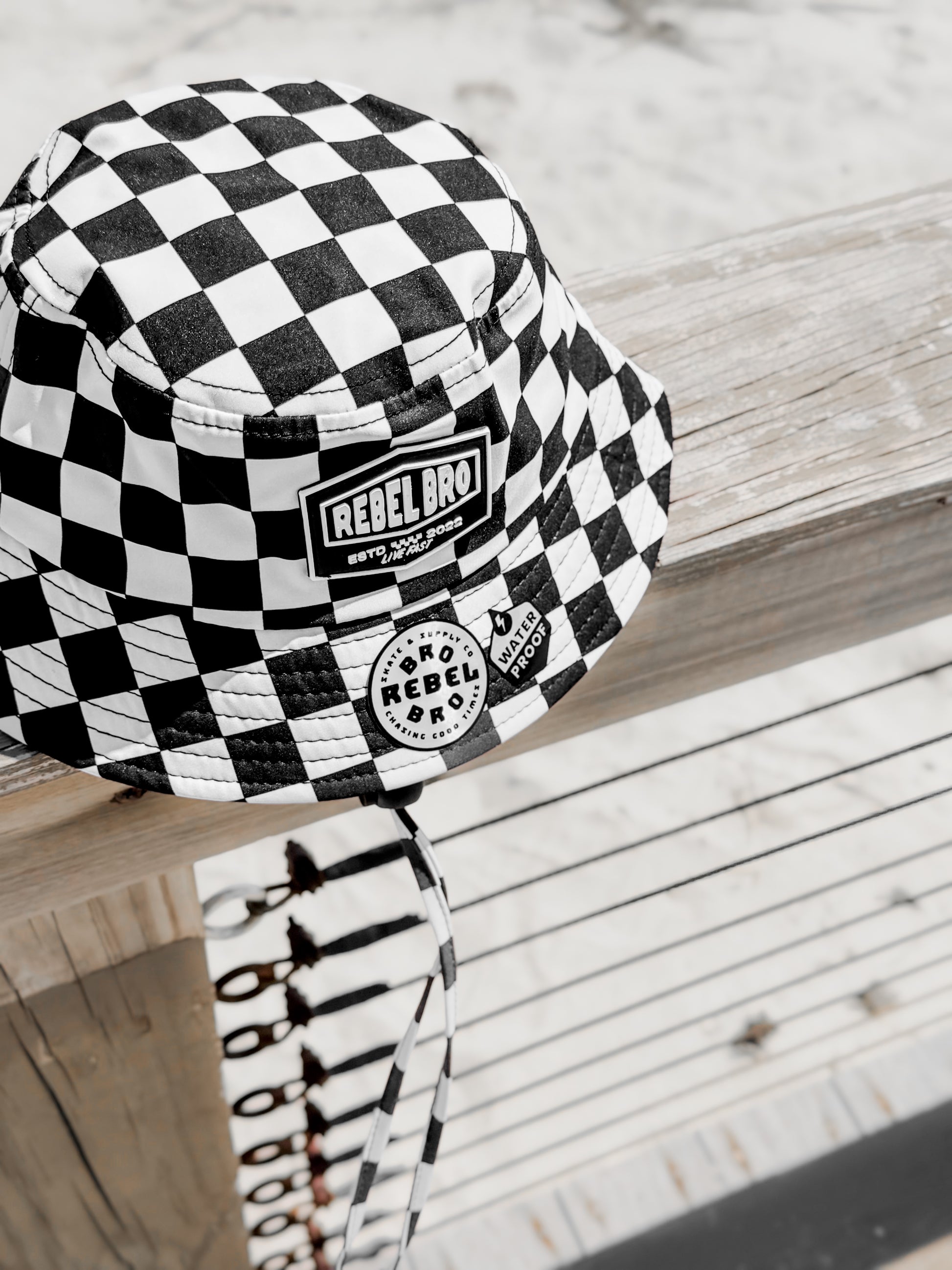 Hydro Bucket Hat in Venice