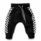 Basic Jogger in Black