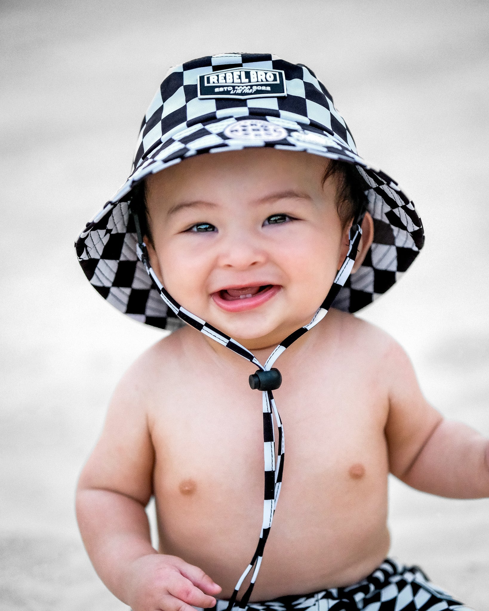 Hydro Bucket Hat in Venice