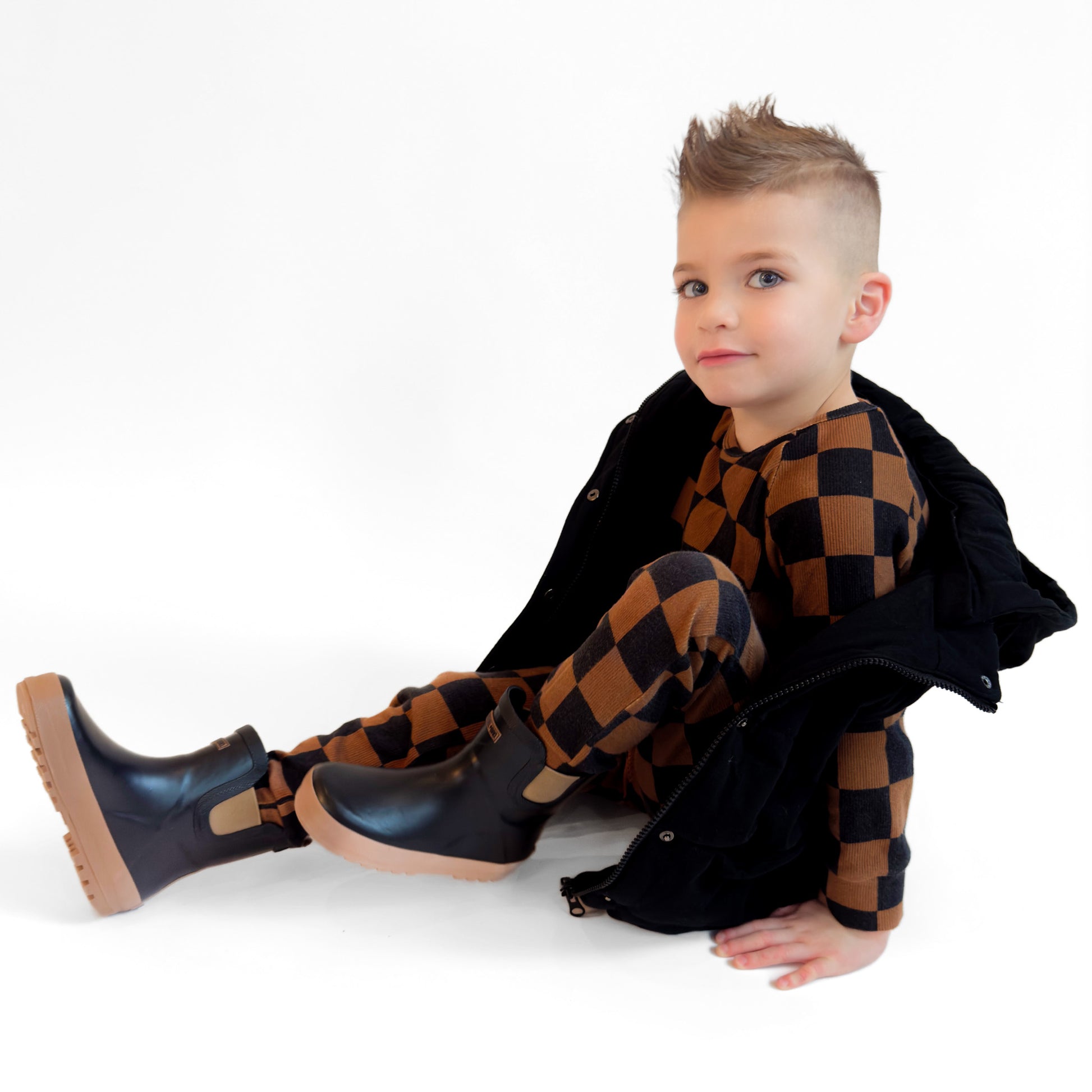 The Core-Classic Midi Boot in Black / Taupe