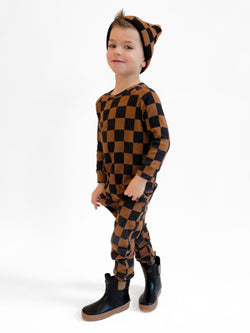 Image of The Core-Classic Midi Boot in Black / Taupe