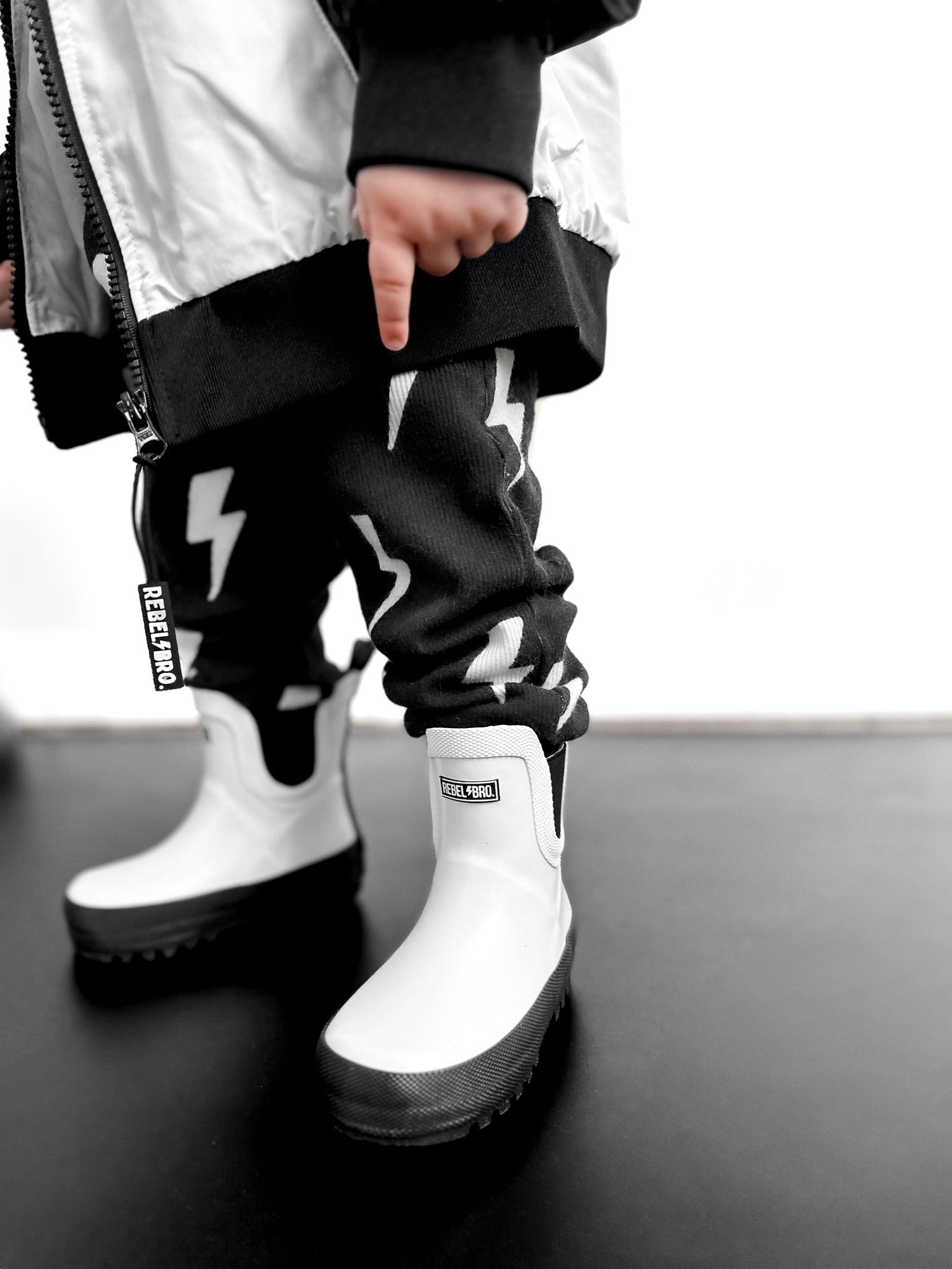 The Core-Classic Midi Boot in Black / White