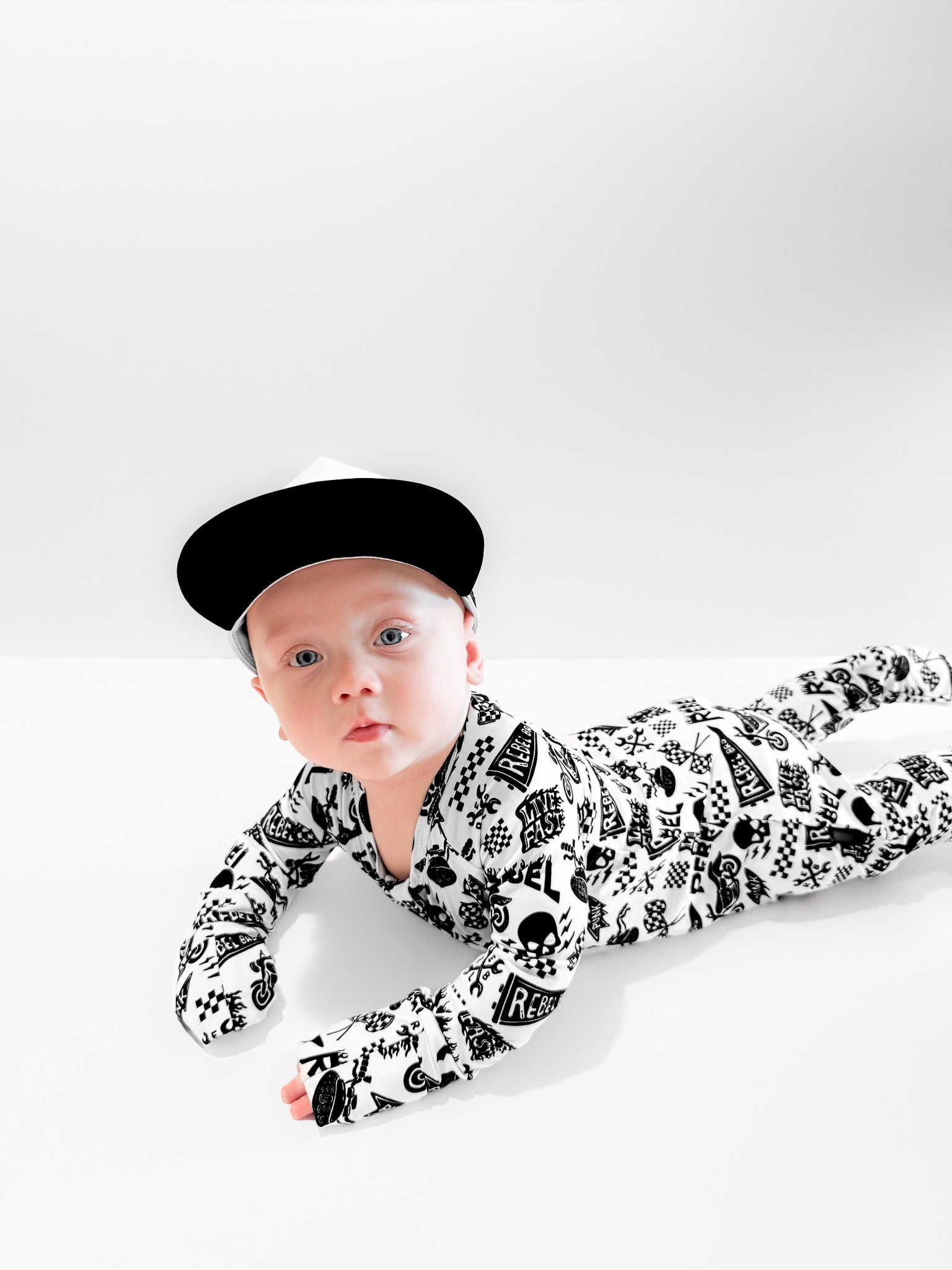 Bamboo Zippy Sleeper in Live Fast